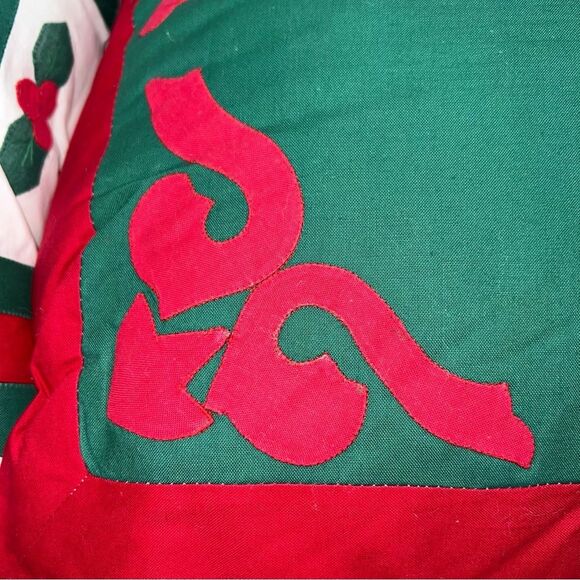 5 Keeco 100% Cotton Christmas Pillows in Red/White/Green w/Coordinated Patterns - Picture 12 of 13